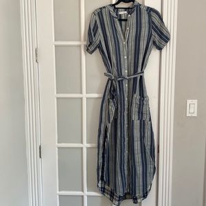 *SALE ALL CLOTHING $10* Free People Buttondown Shirtdress, size small